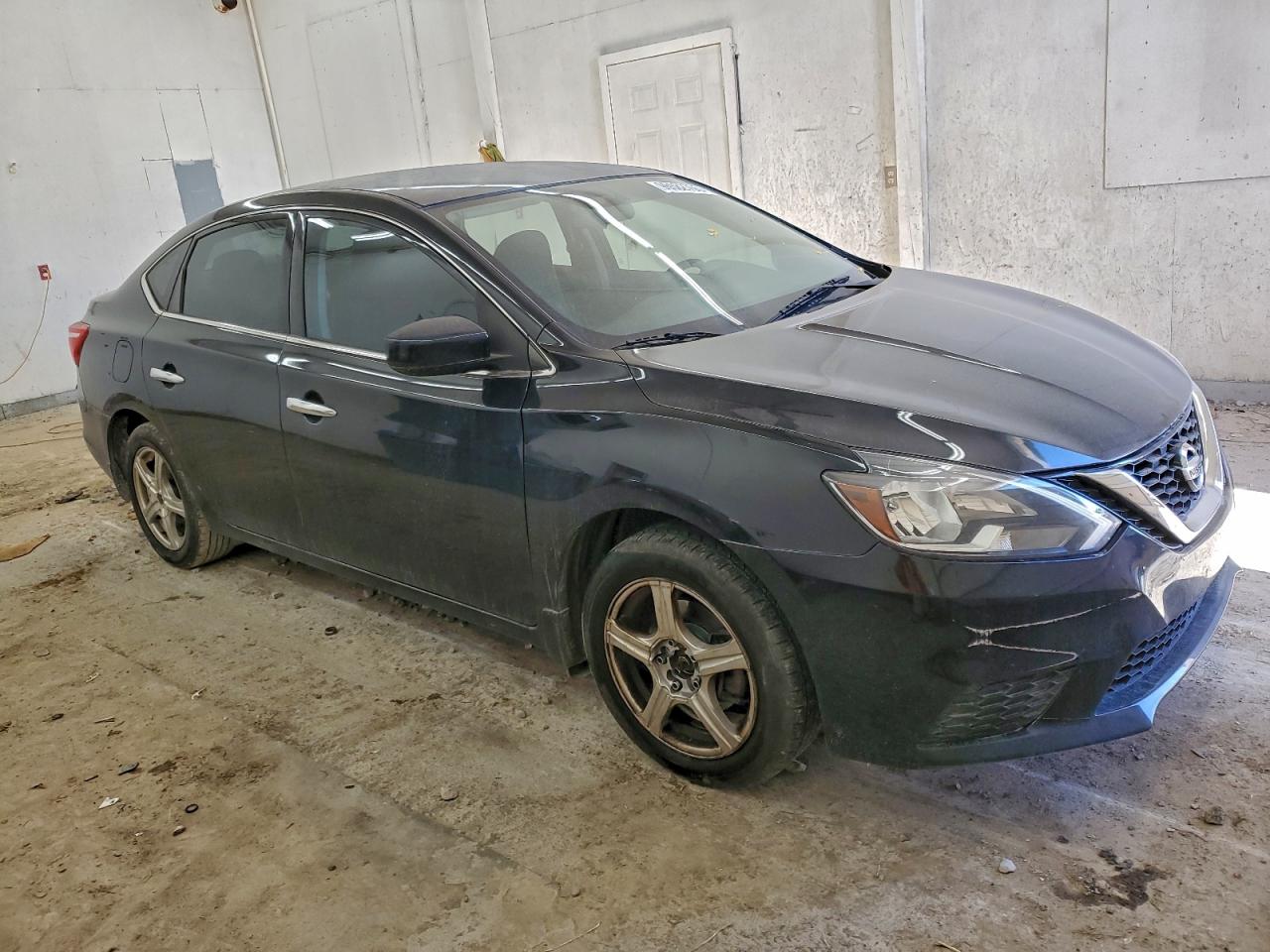 2017 NISSAN SENTRA S photo 4