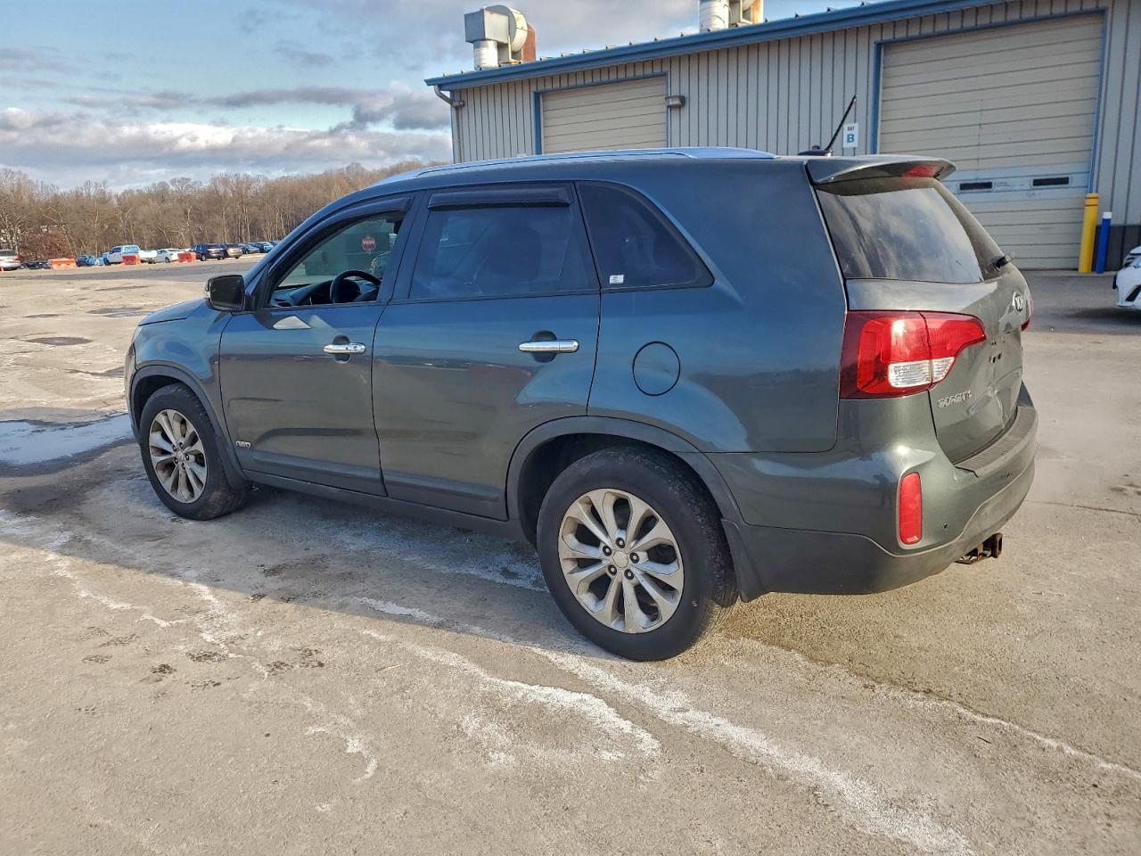 2014 KIA SORENTO EX photo 2