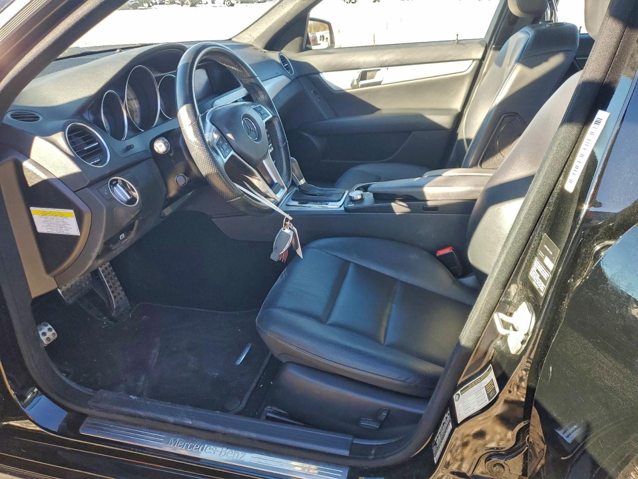 2013 MERCEDES-BENZ C 250 photo 7