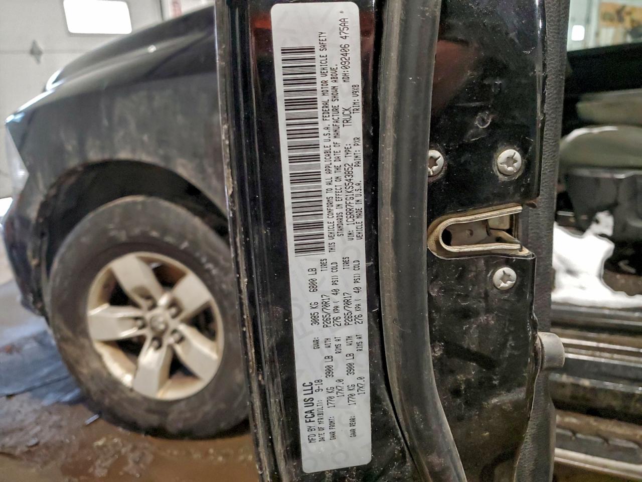 2019 RAM 1500 CLASSIC TRADESMAN photo 12