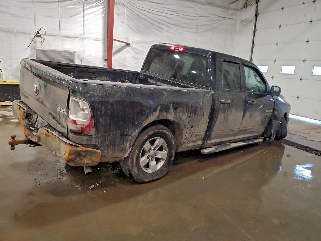 2019 RAM 1500 CLASSIC TRADESMAN photo 3