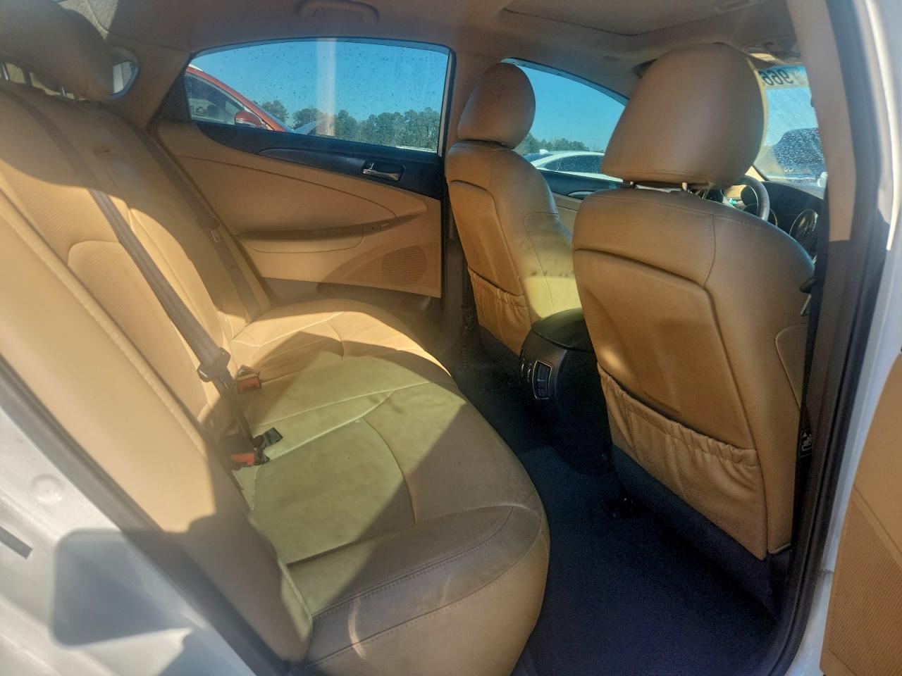 2013 HYUNDAI SONATA SE photo 10