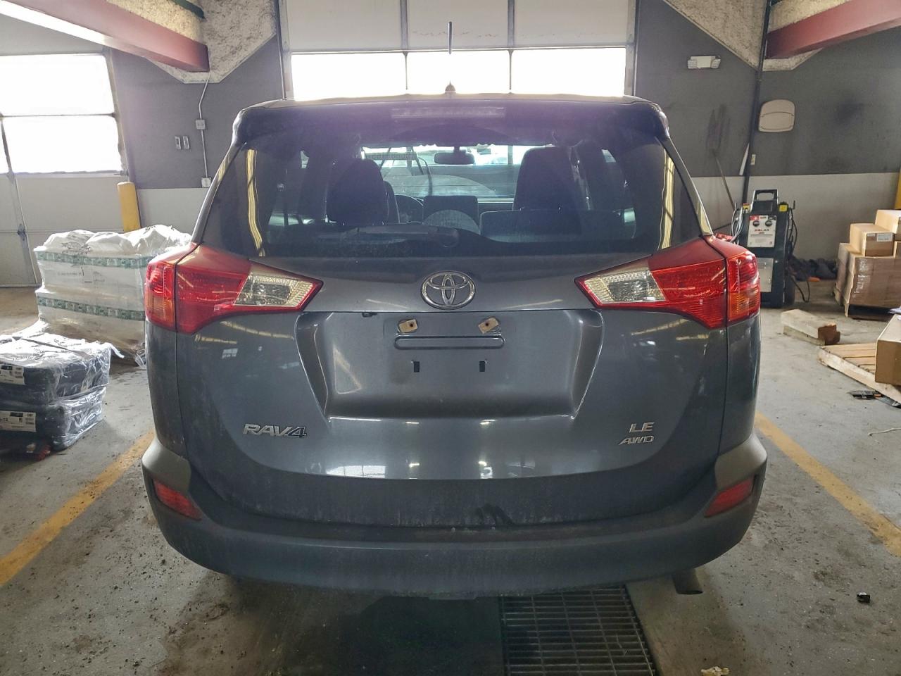 2015 TOYOTA RAV4 LE photo 6