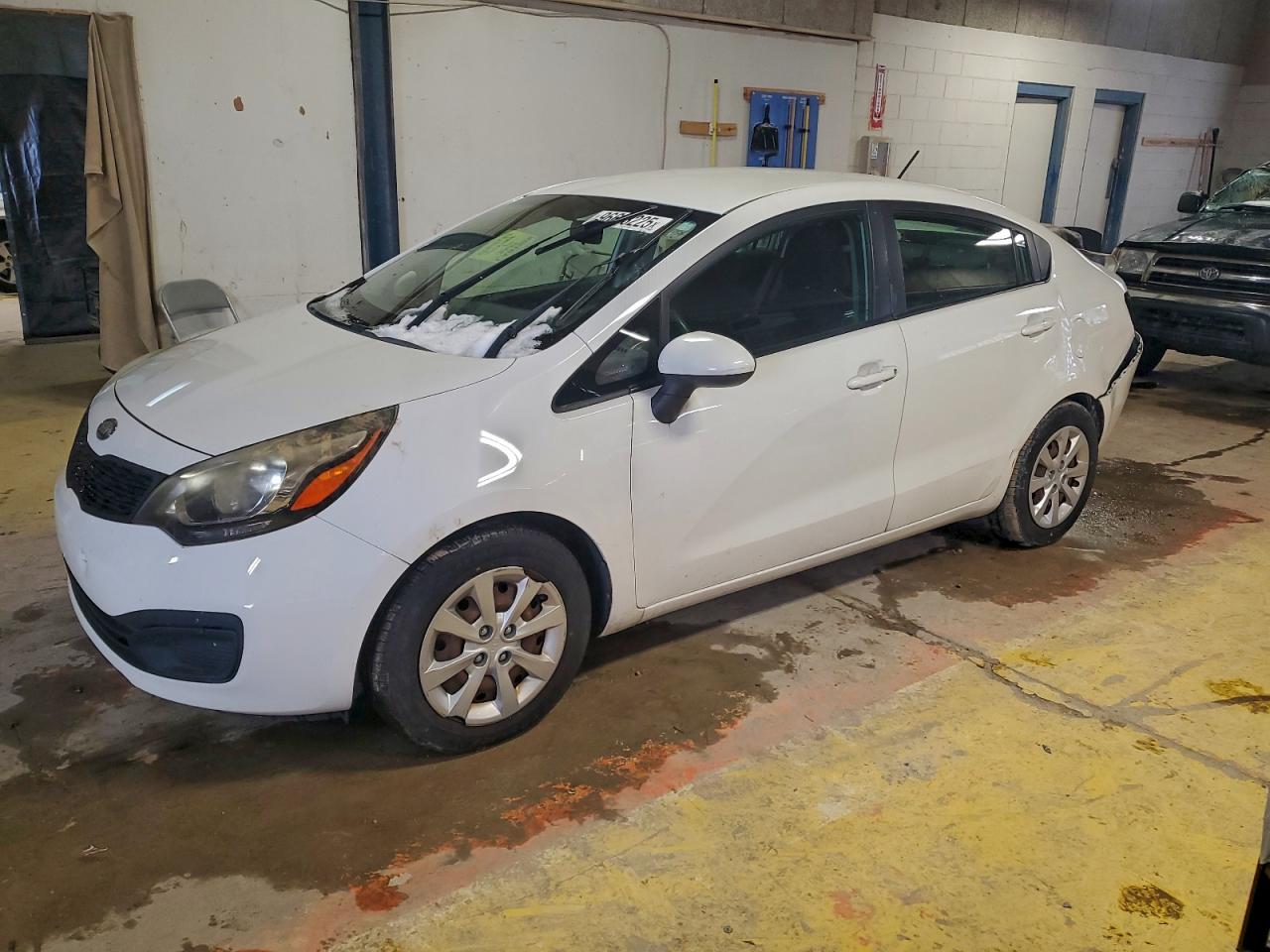 2013 KIA RIO
