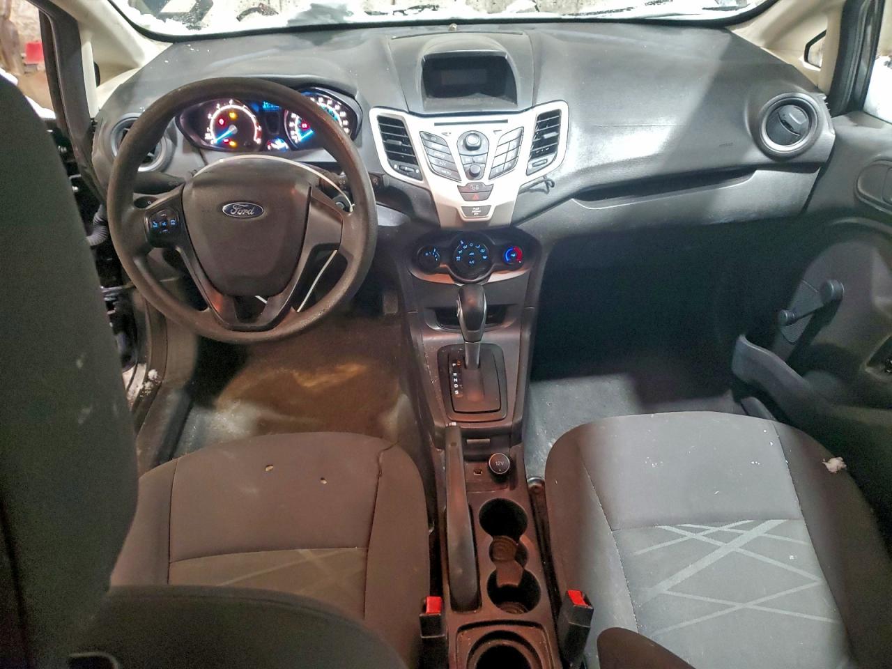 2015 FORD FIESTA S photo 8