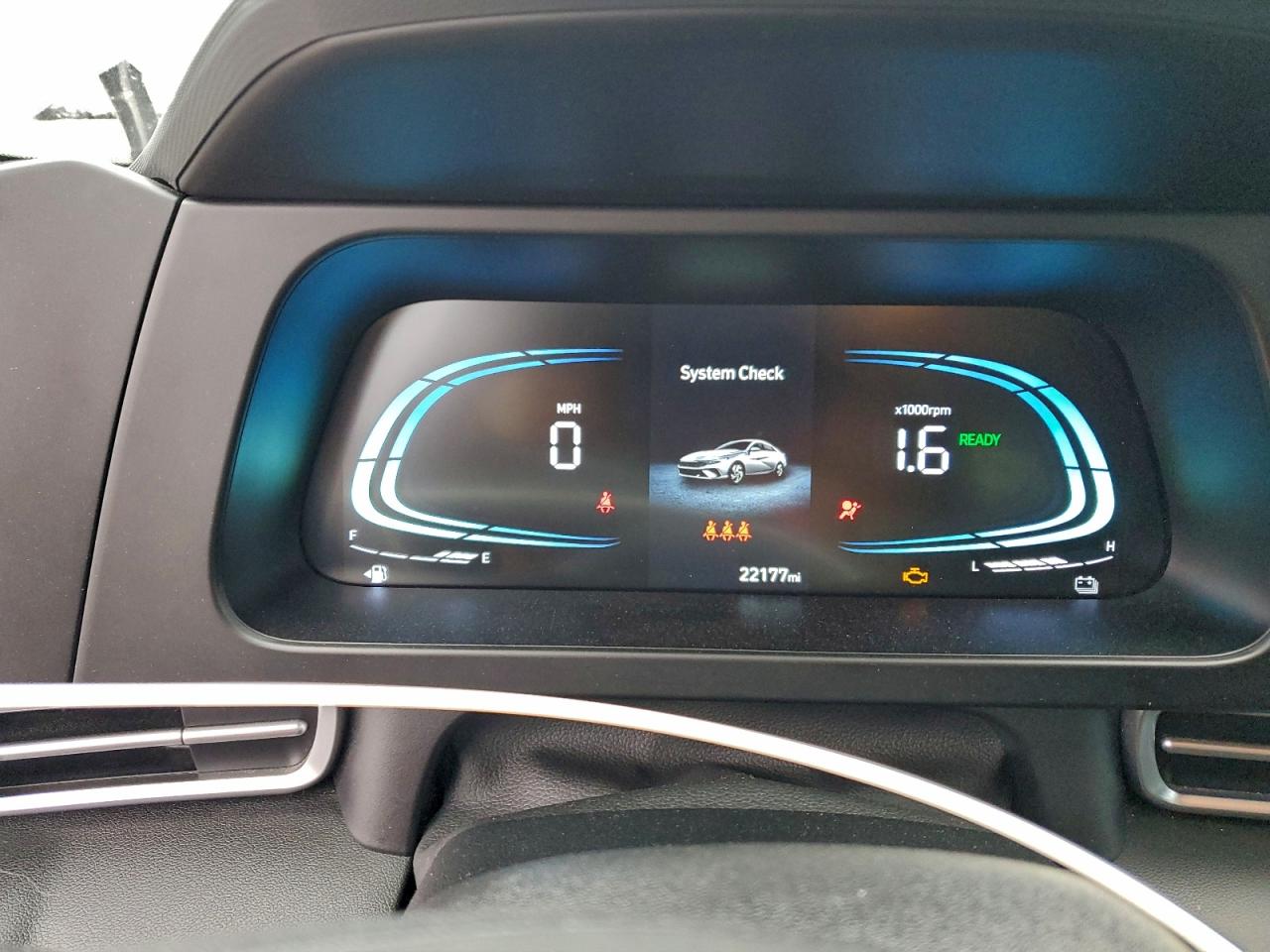 2025 HYUNDAI ELANTRA BLUE photo 9
