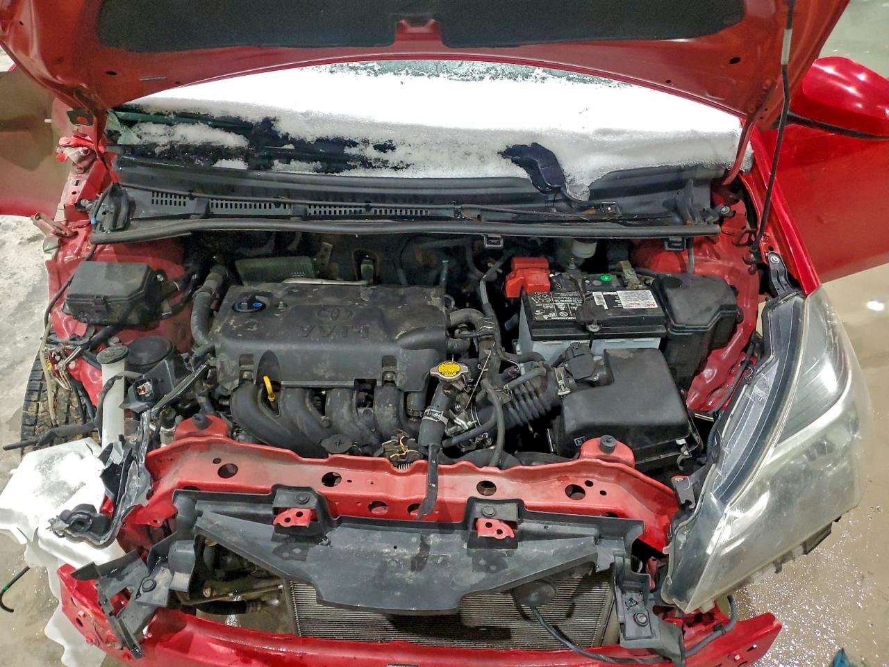 2015 TOYOTA YARIS photo 11