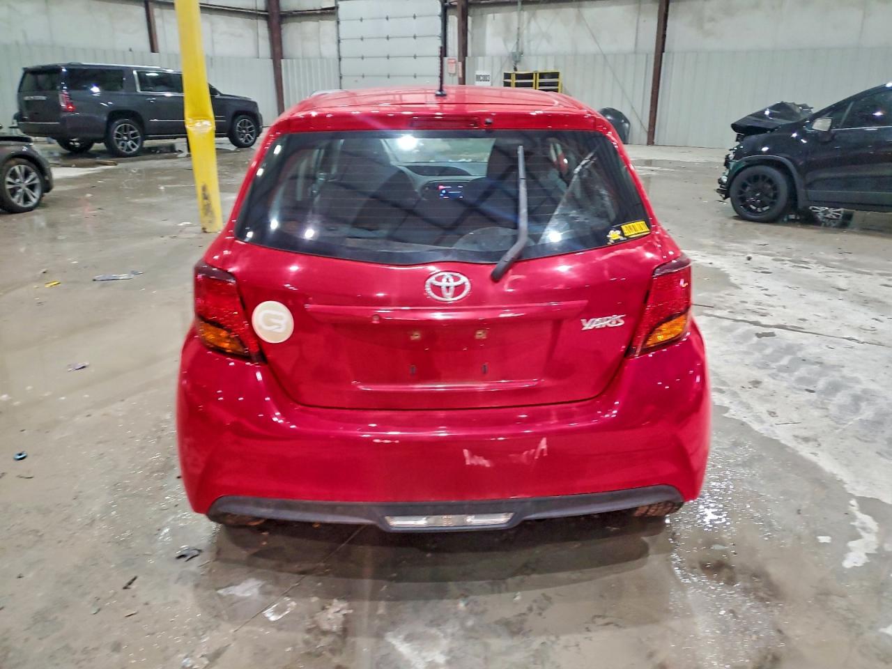 2015 TOYOTA YARIS photo 6