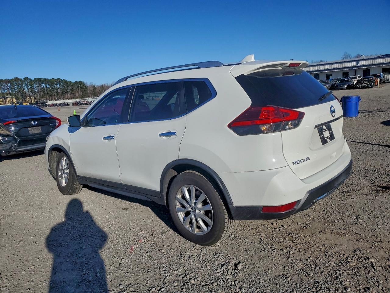 2017 NISSAN ROGUE S photo 3