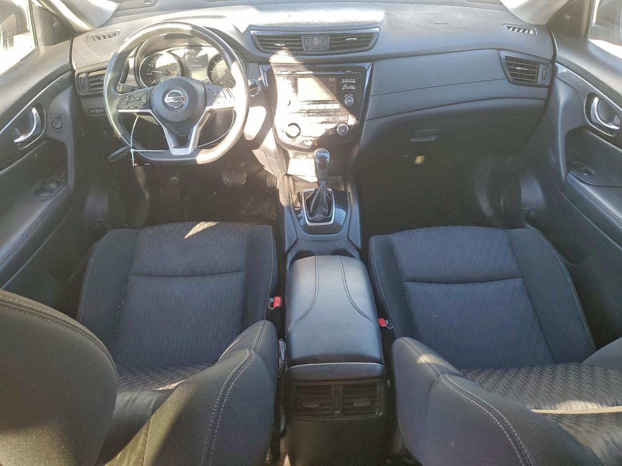 2017 NISSAN ROGUE S photo 15
