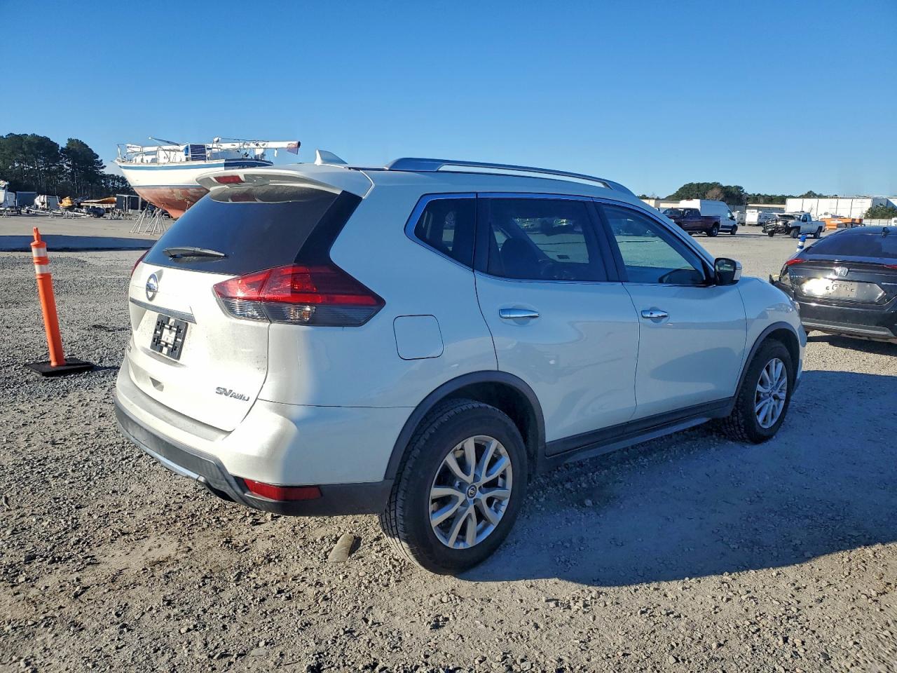 2017 NISSAN ROGUE S photo 5