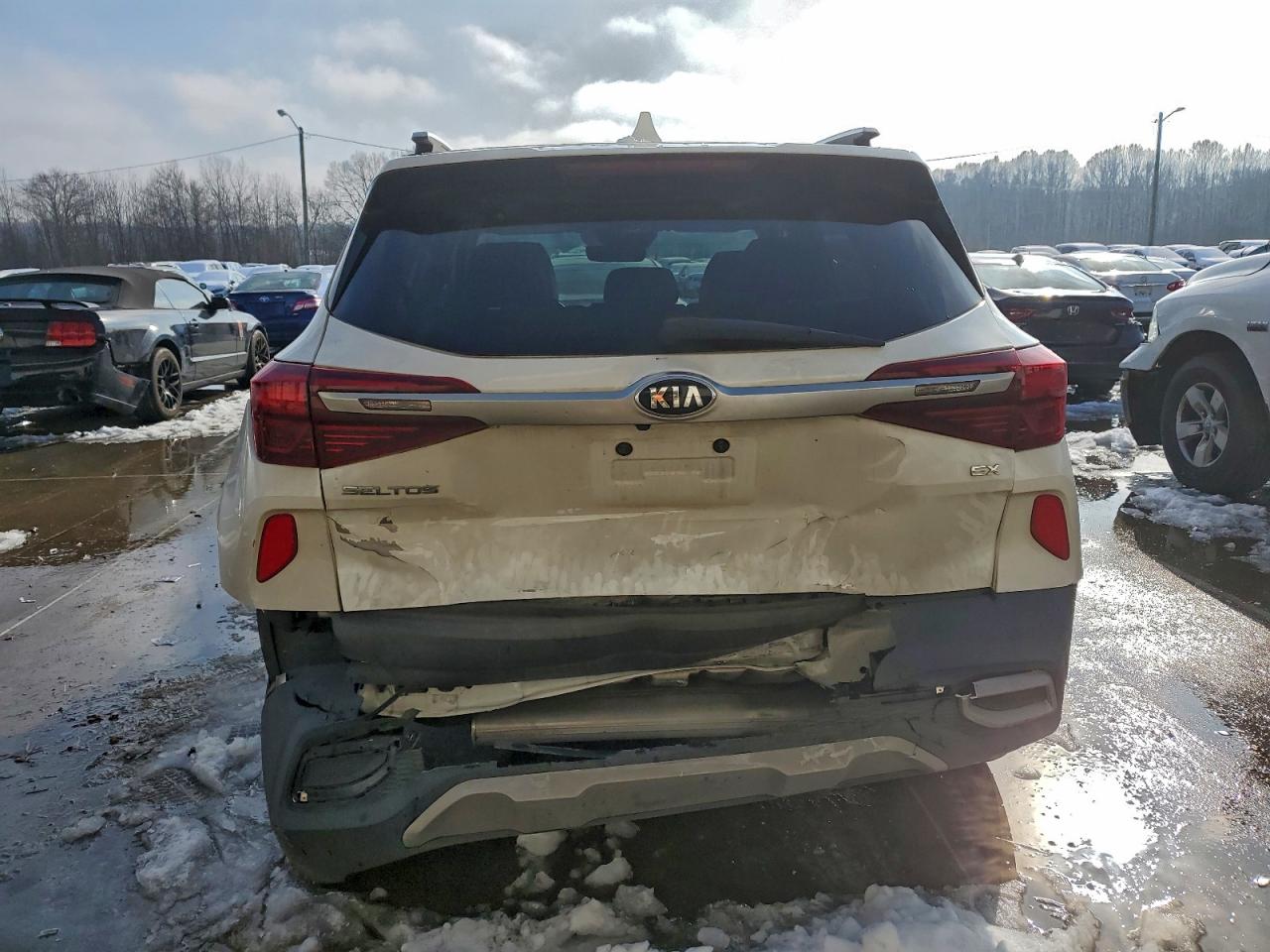 2021 KIA SELTOS EX photo 6