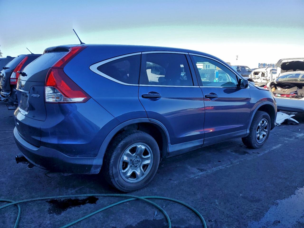 2014 HONDA CR-V LX photo 3
