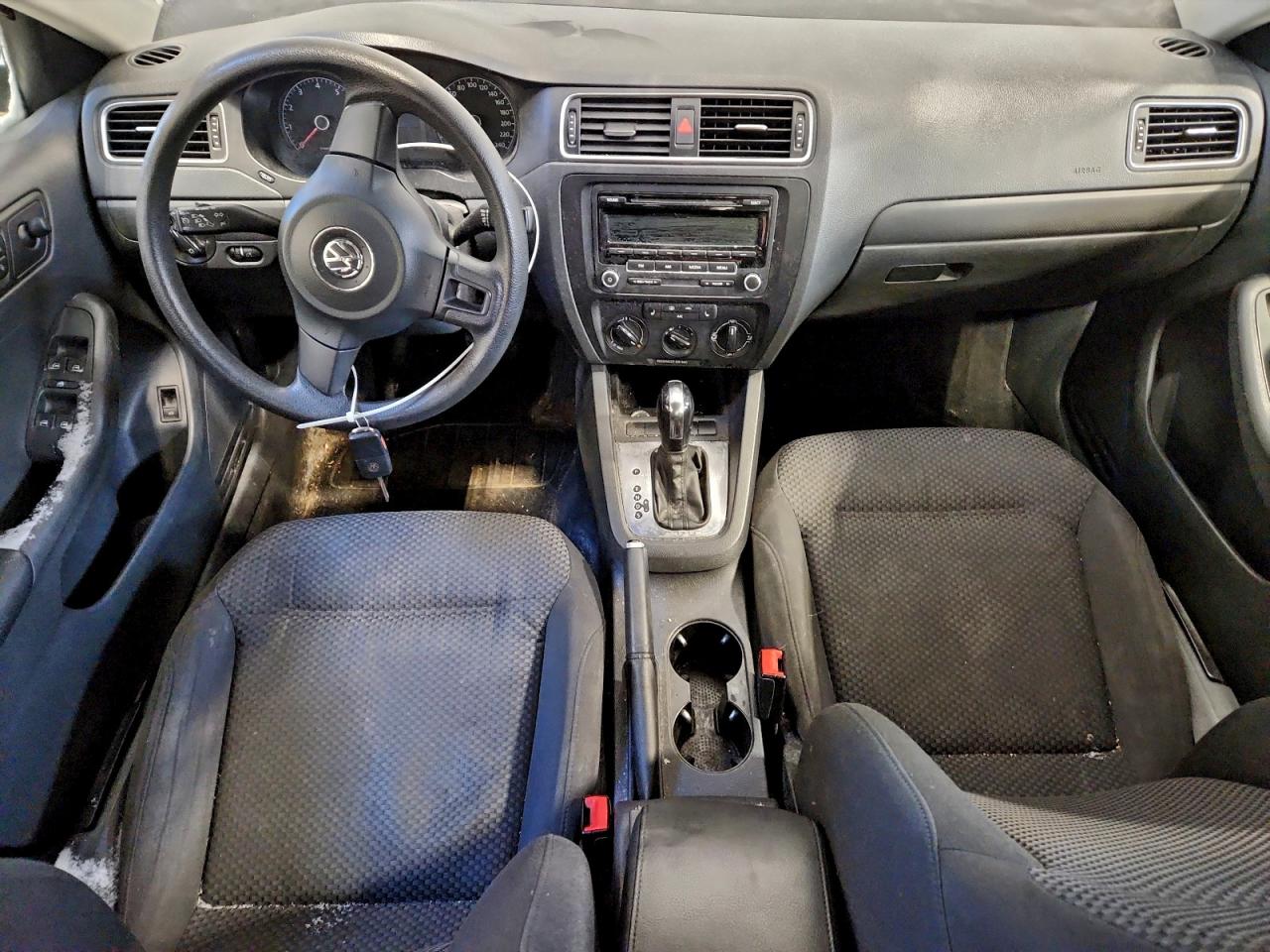 2013 VOLKSWAGEN JETTA BASE photo 8