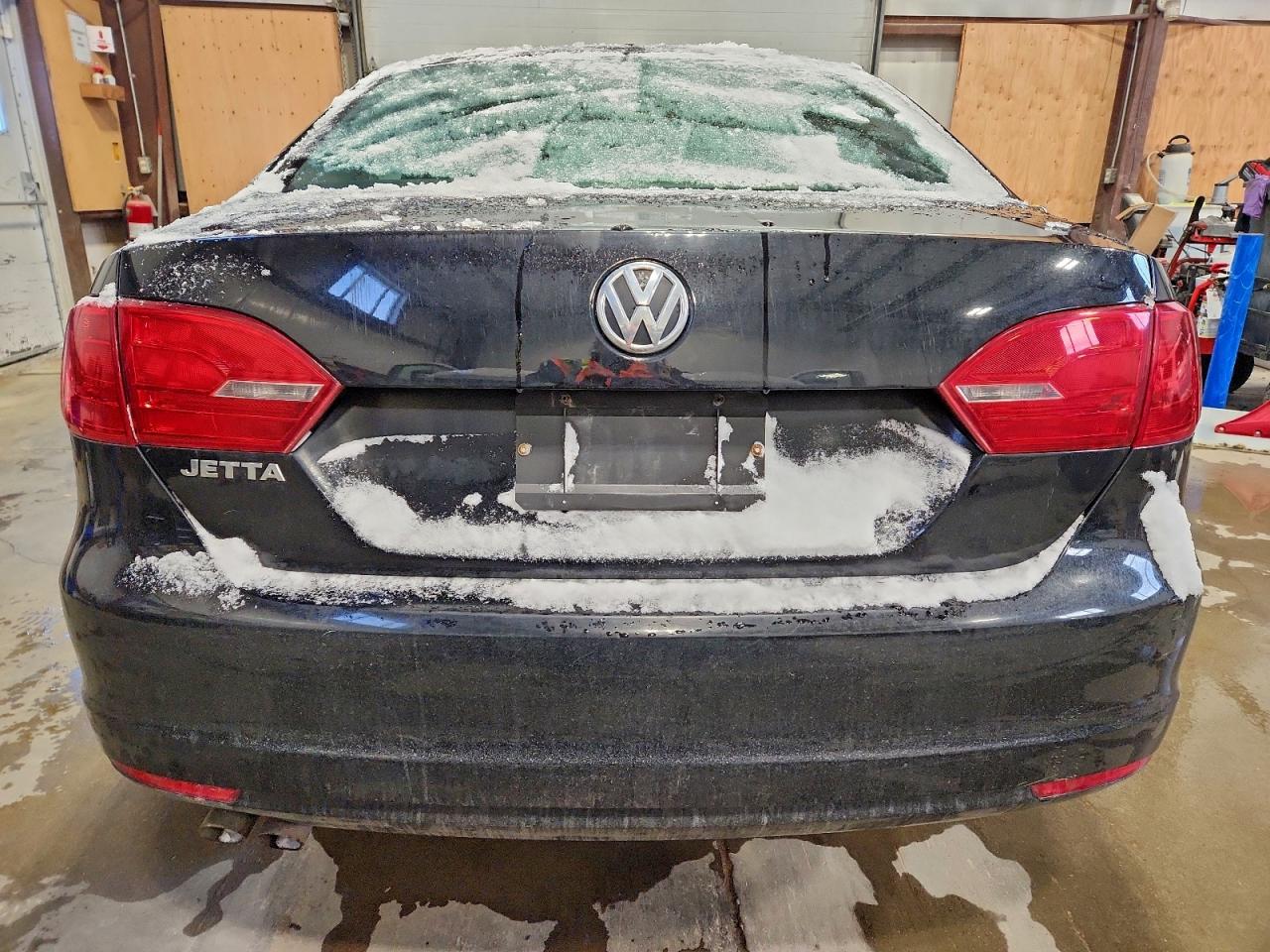 2013 VOLKSWAGEN JETTA BASE photo 6