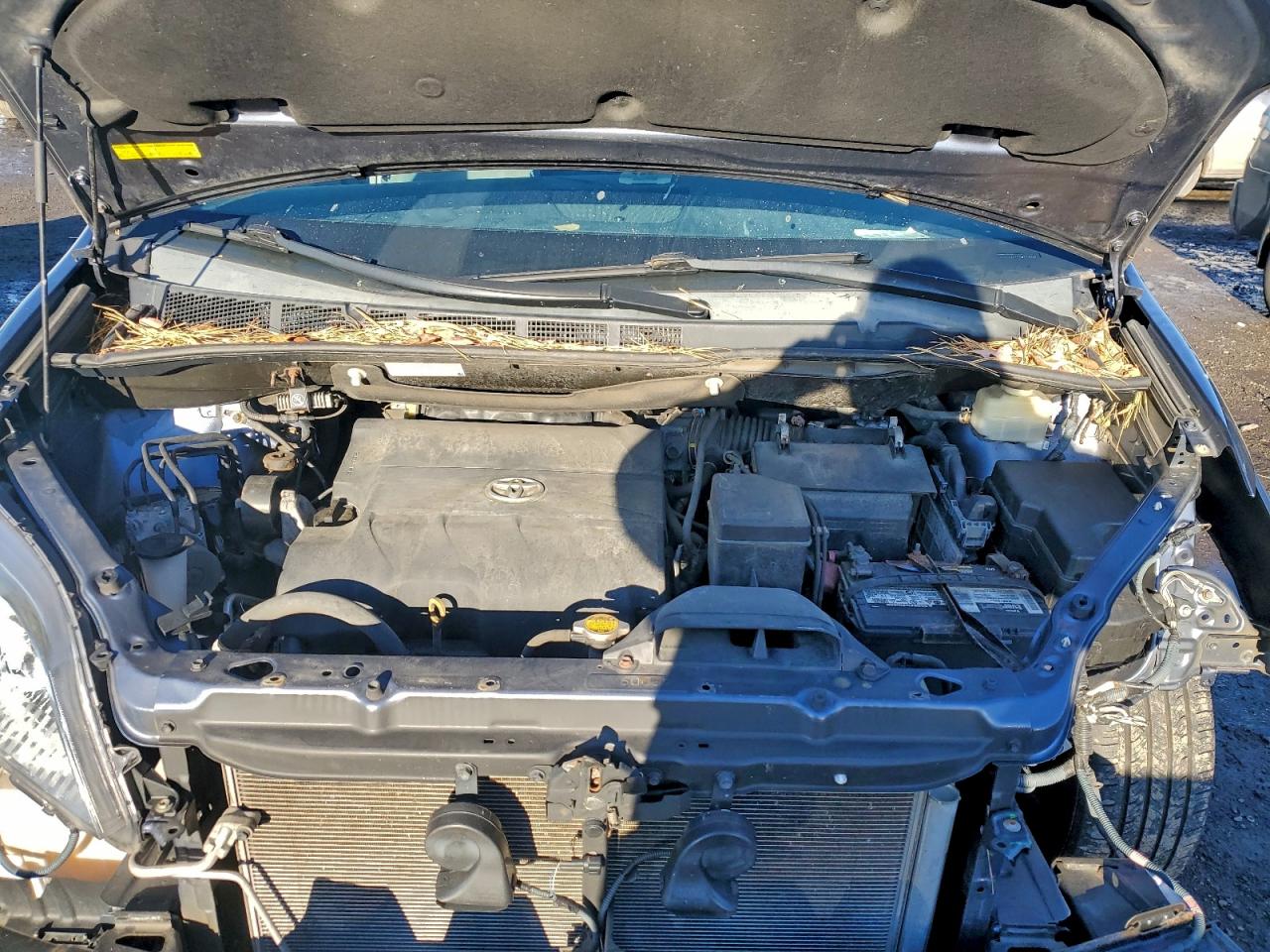 2016 TOYOTA SIENNA photo 12