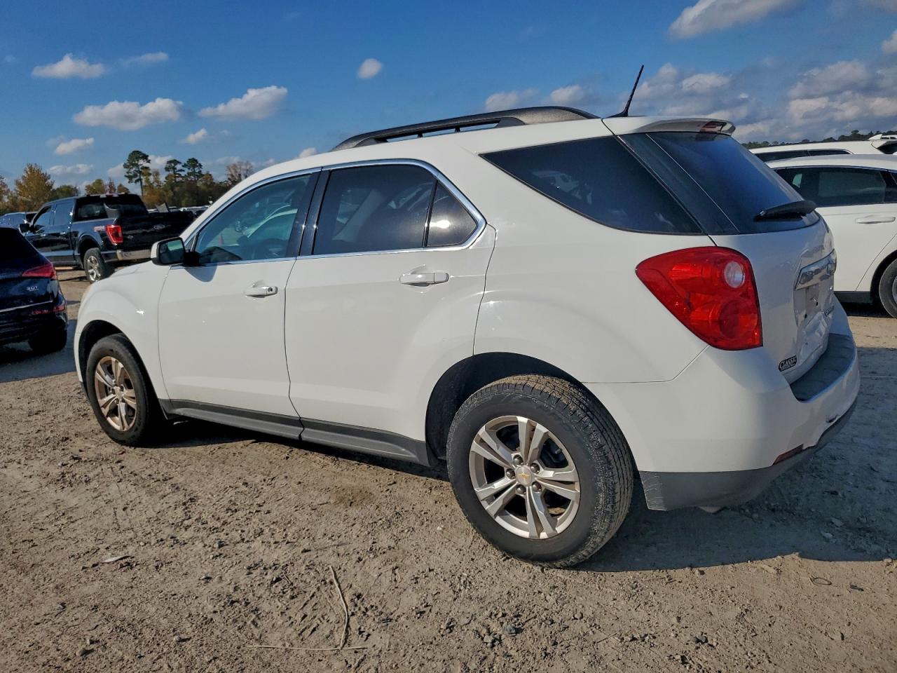 2014 CHEVROLET EQUINOX LT photo 2
