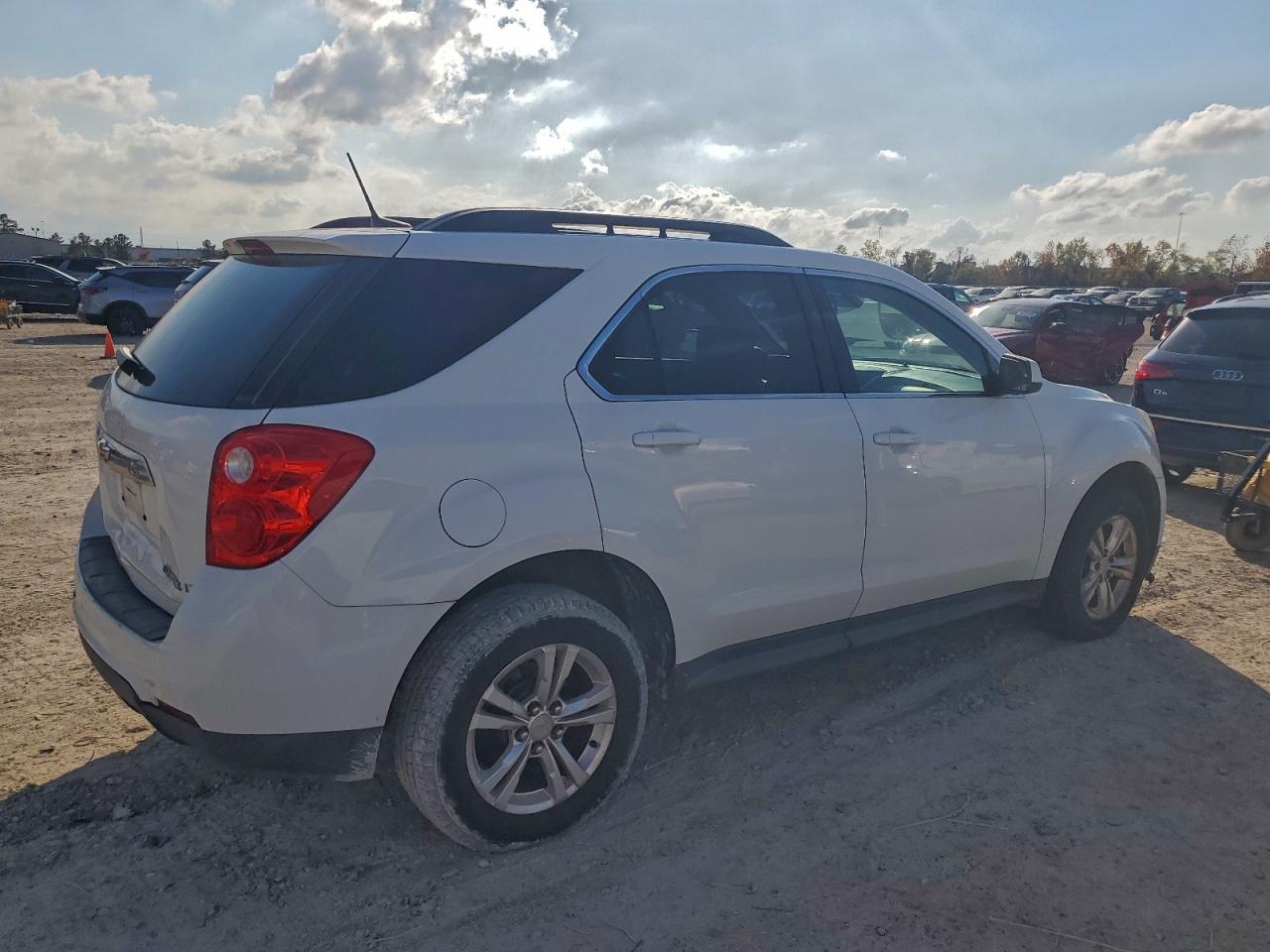 2014 CHEVROLET EQUINOX LT photo 3
