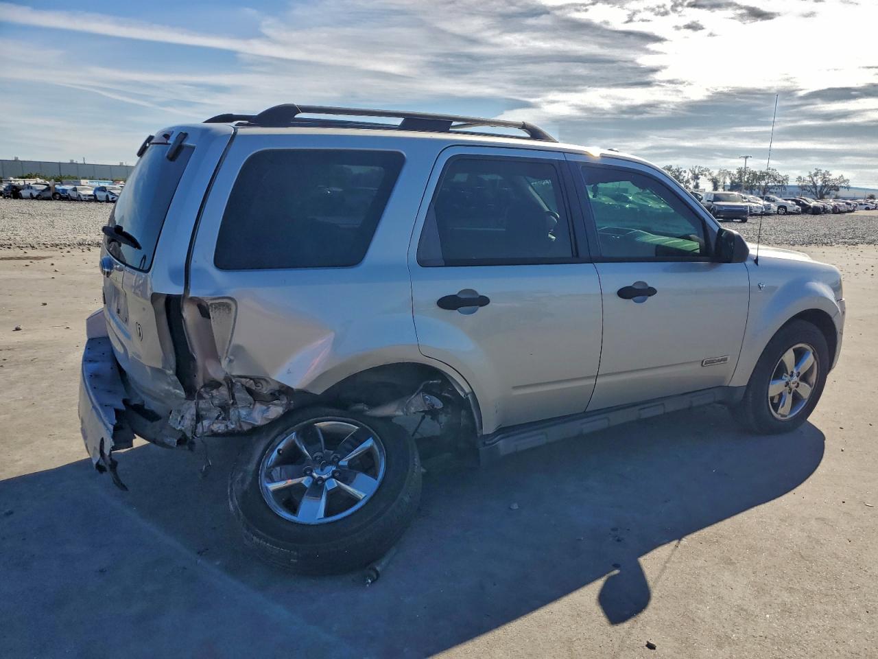 2008 FORD ESCAPE XLT photo 3