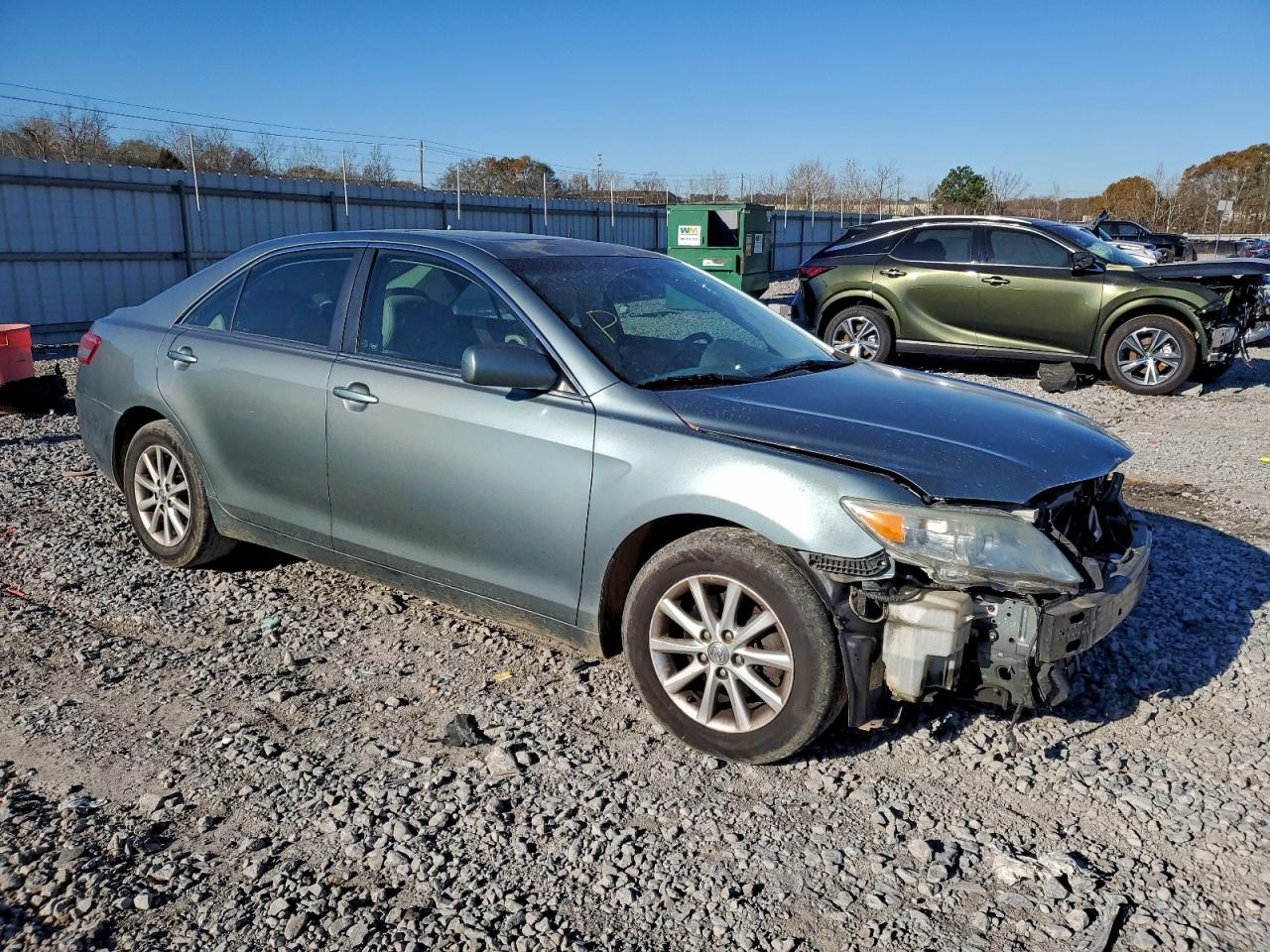 2011 TOYOTA CAMRY SE photo 4