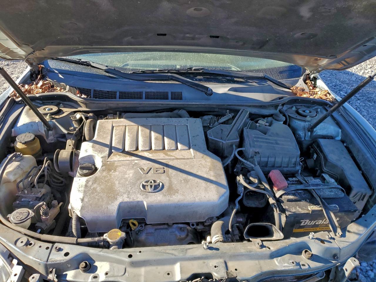 2011 TOYOTA CAMRY SE photo 11