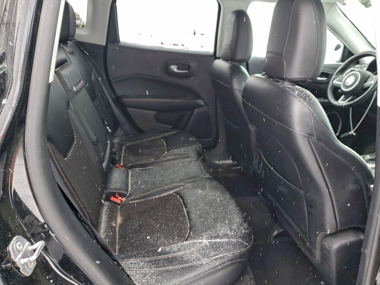 2017 JEEP COMPASS photo 11