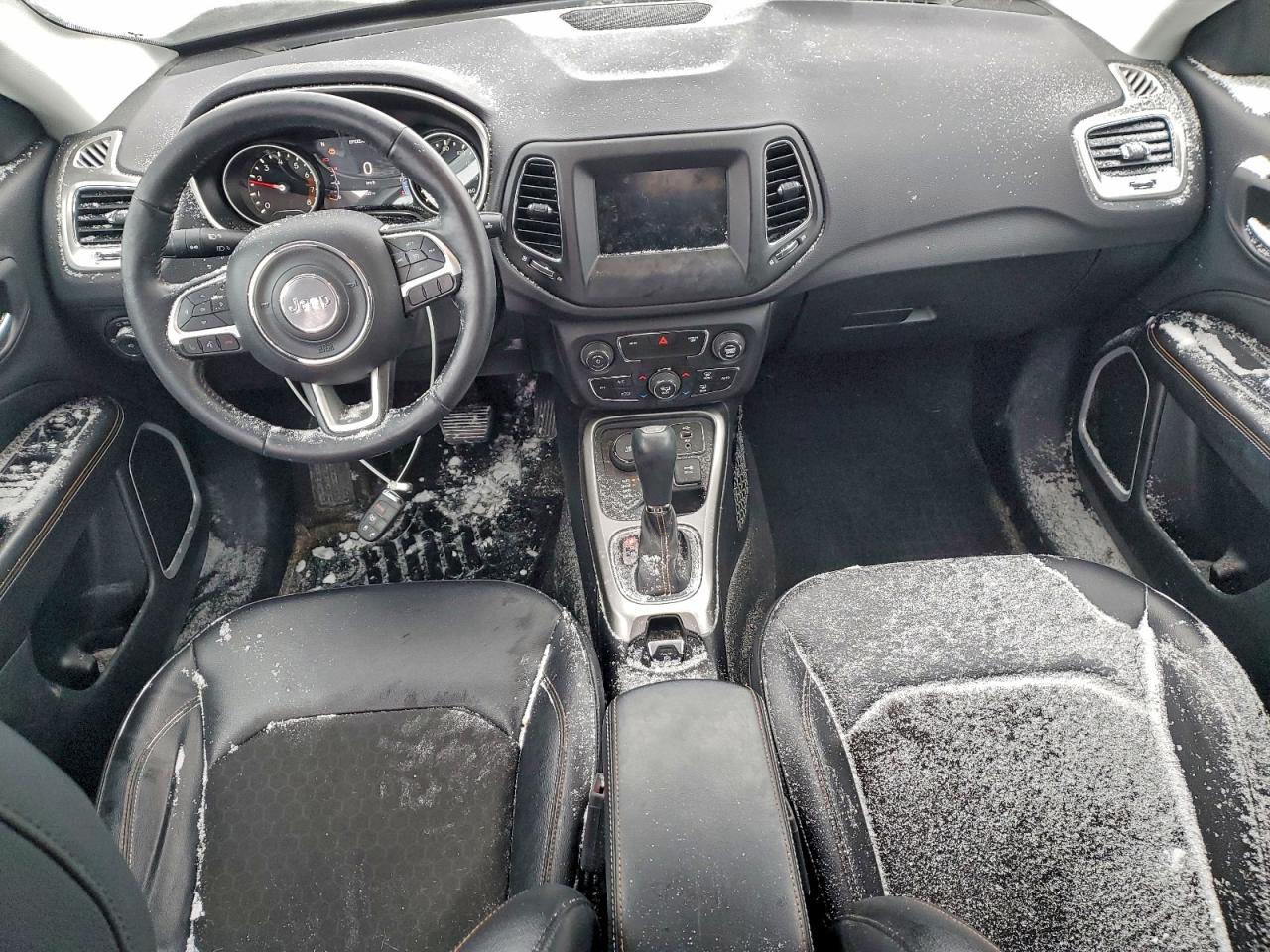 2017 JEEP COMPASS photo 8