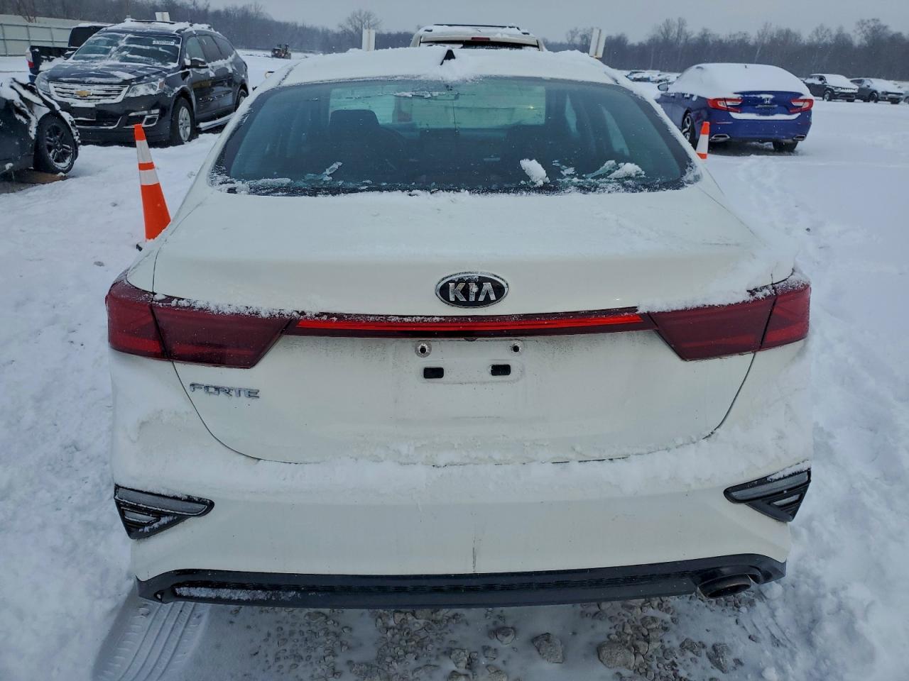 2021 KIA FORTE FE photo 6