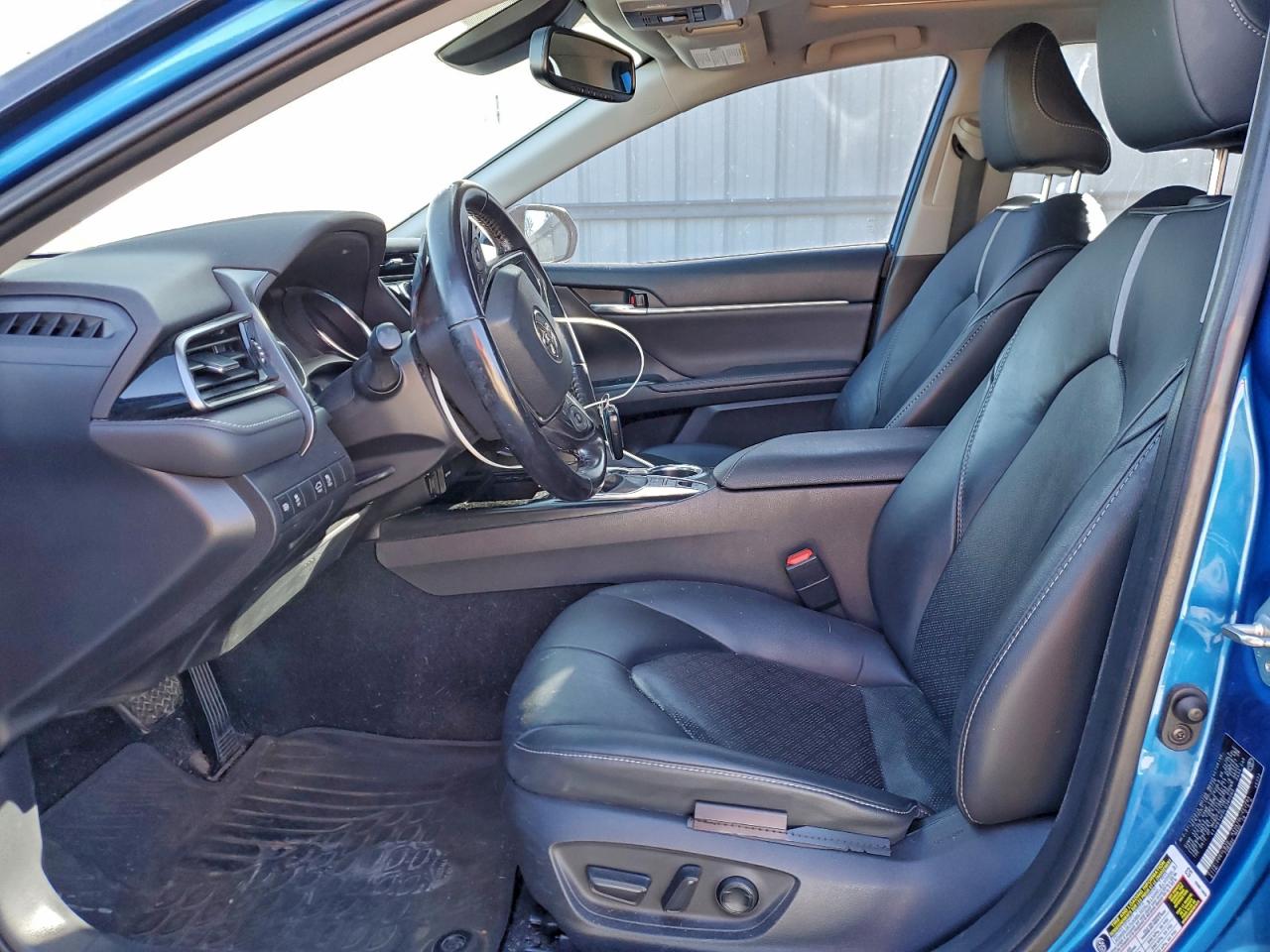 2020 TOYOTA CAMRY XSE photo 7