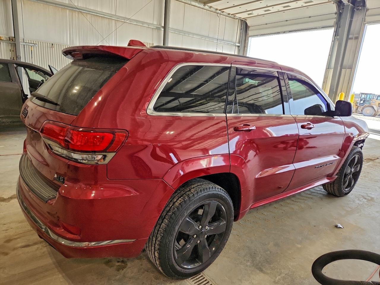 2015 JEEP GRAND CHEROKEE OVERLAND photo 3
