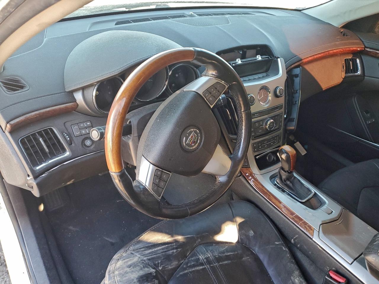 2011 CADILLAC CTS LUXURY COLLECTION photo 8