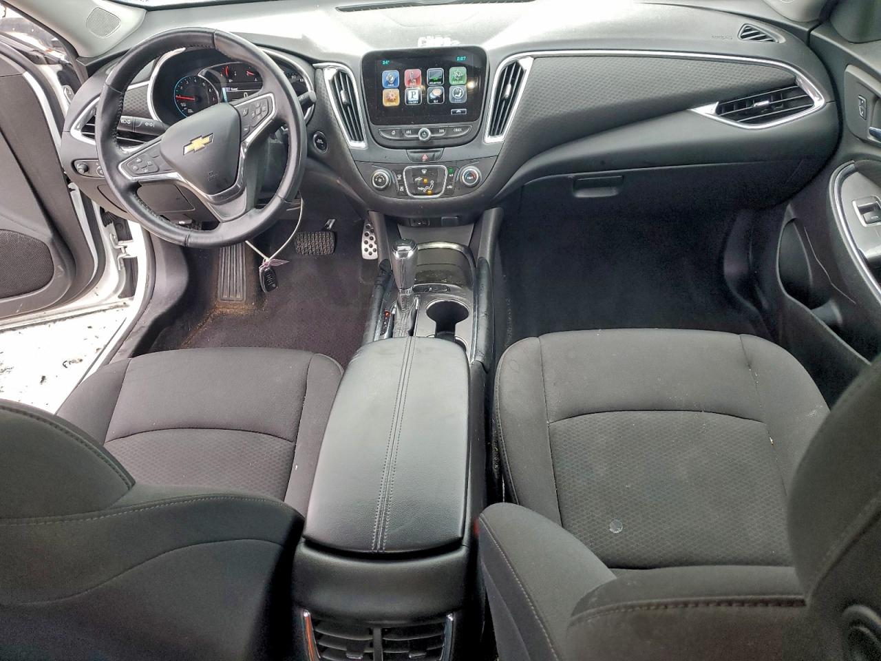 2016 CHEVROLET MALIBU LT photo 8