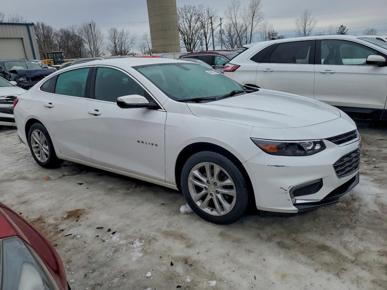 2016 CHEVROLET MALIBU LT photo 4