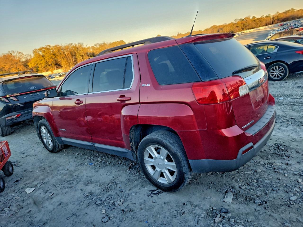2013 GMC TERRAIN SLE photo 2