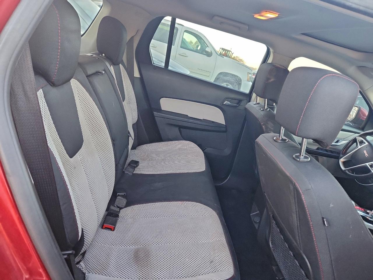 2013 GMC TERRAIN SLE photo 11