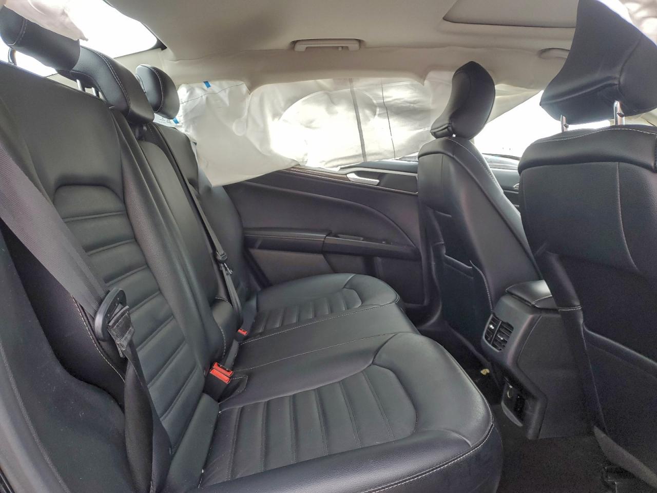 2017 FORD FUSION SE photo 10