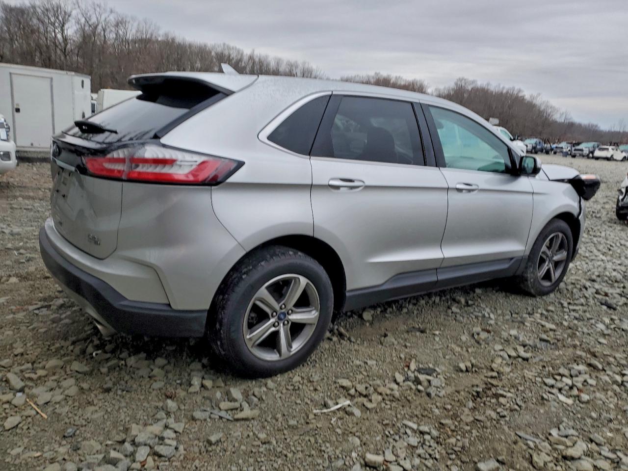 2019 FORD EDGE SEL photo 3