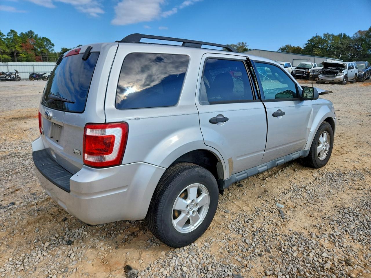 2012 FORD ESCAPE photo 3