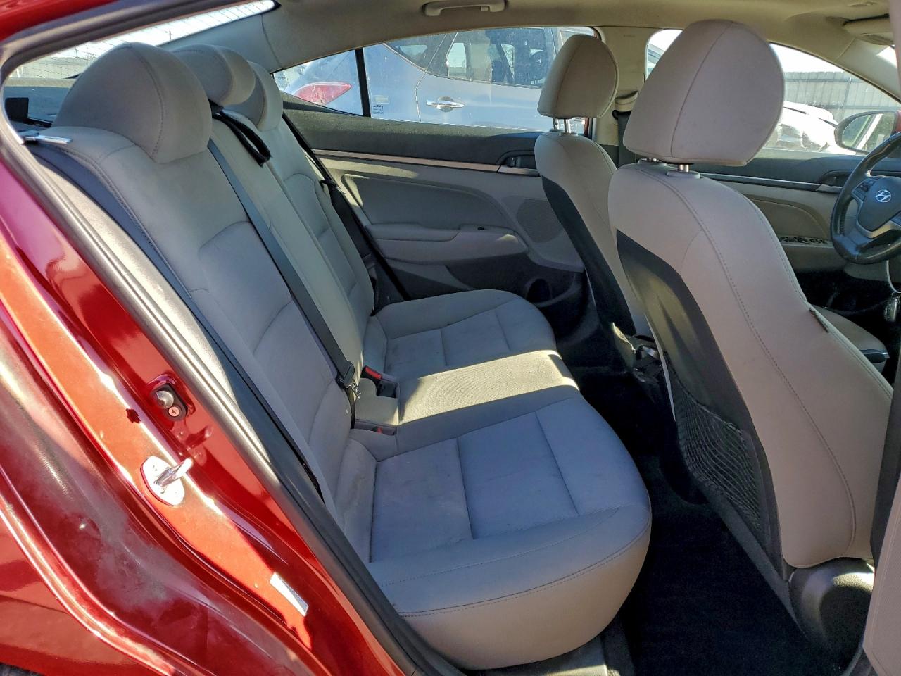 2018 HYUNDAI ELANTRA SEL photo 10