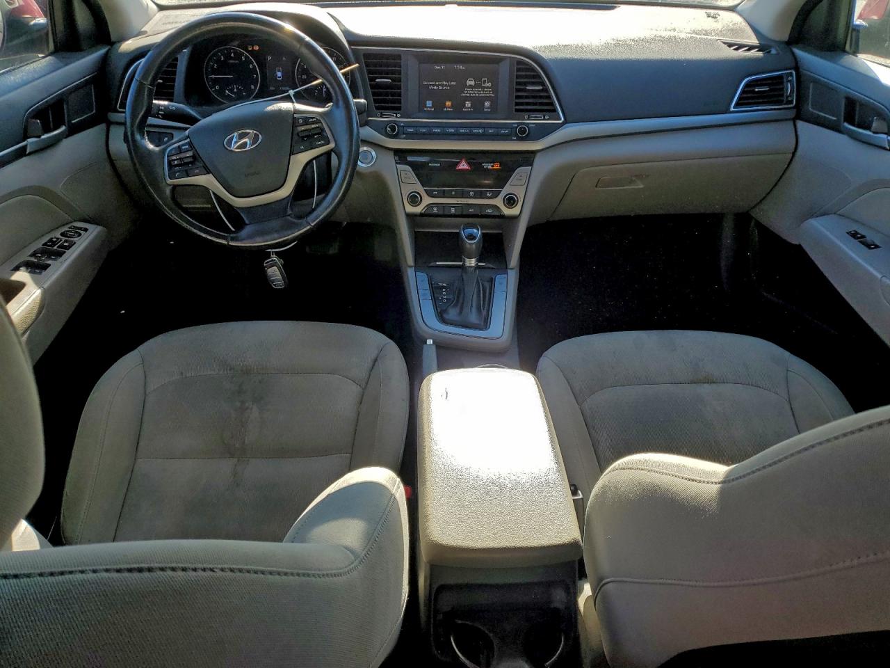 2018 HYUNDAI ELANTRA SEL photo 8