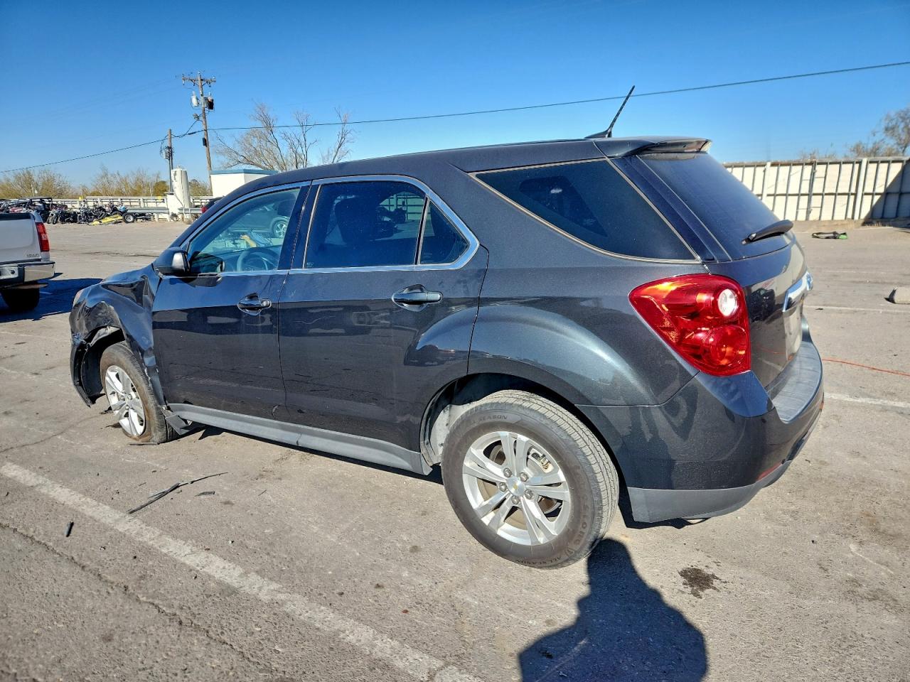 2014 CHEVROLET EQUINOX photo 2