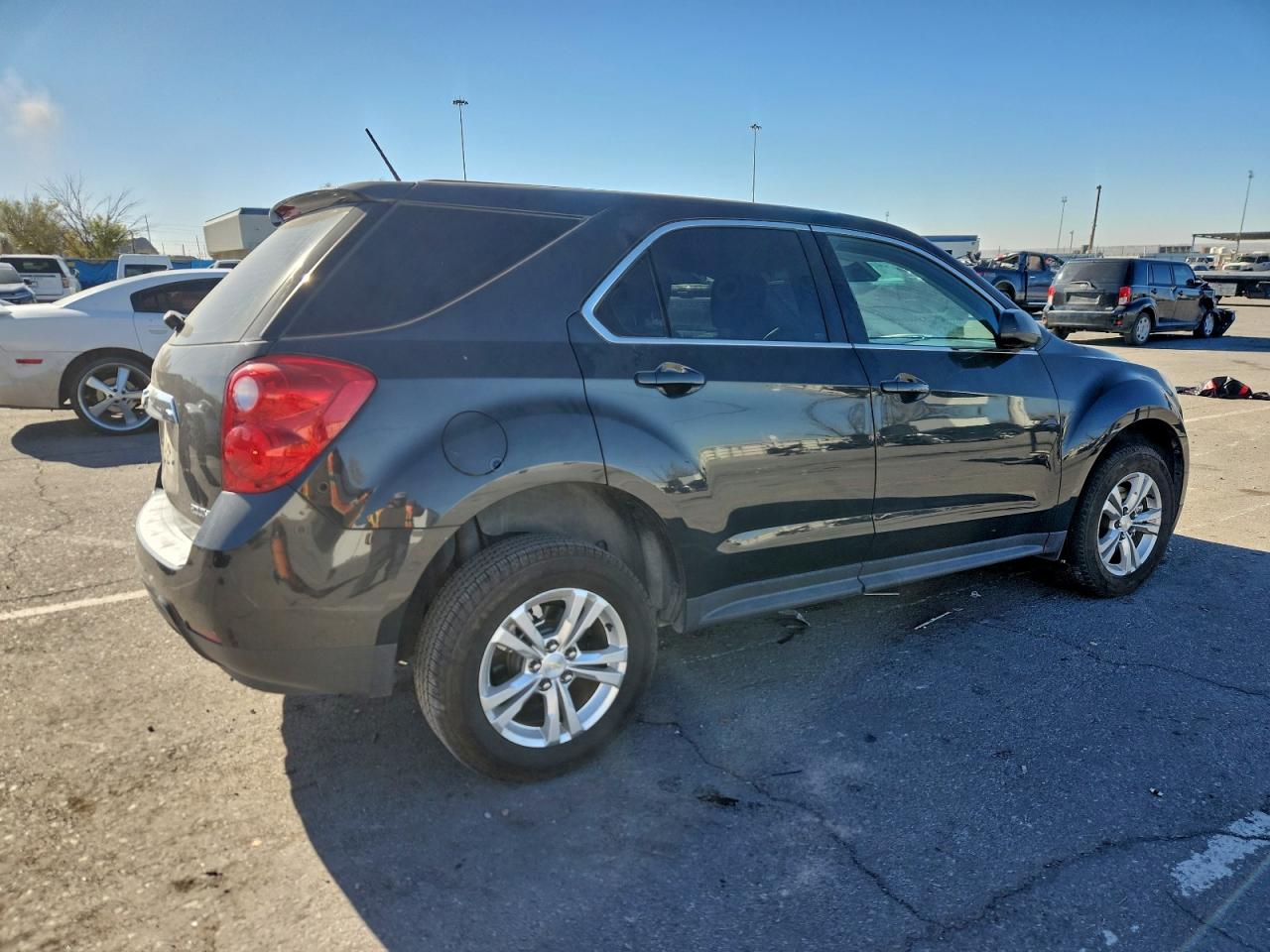 2014 CHEVROLET EQUINOX photo 3