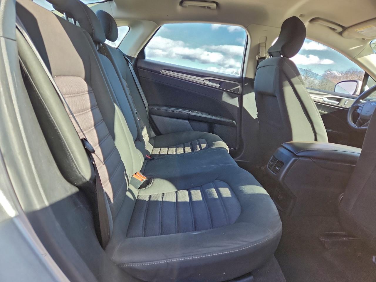 2019 FORD FUSION SE photo 10