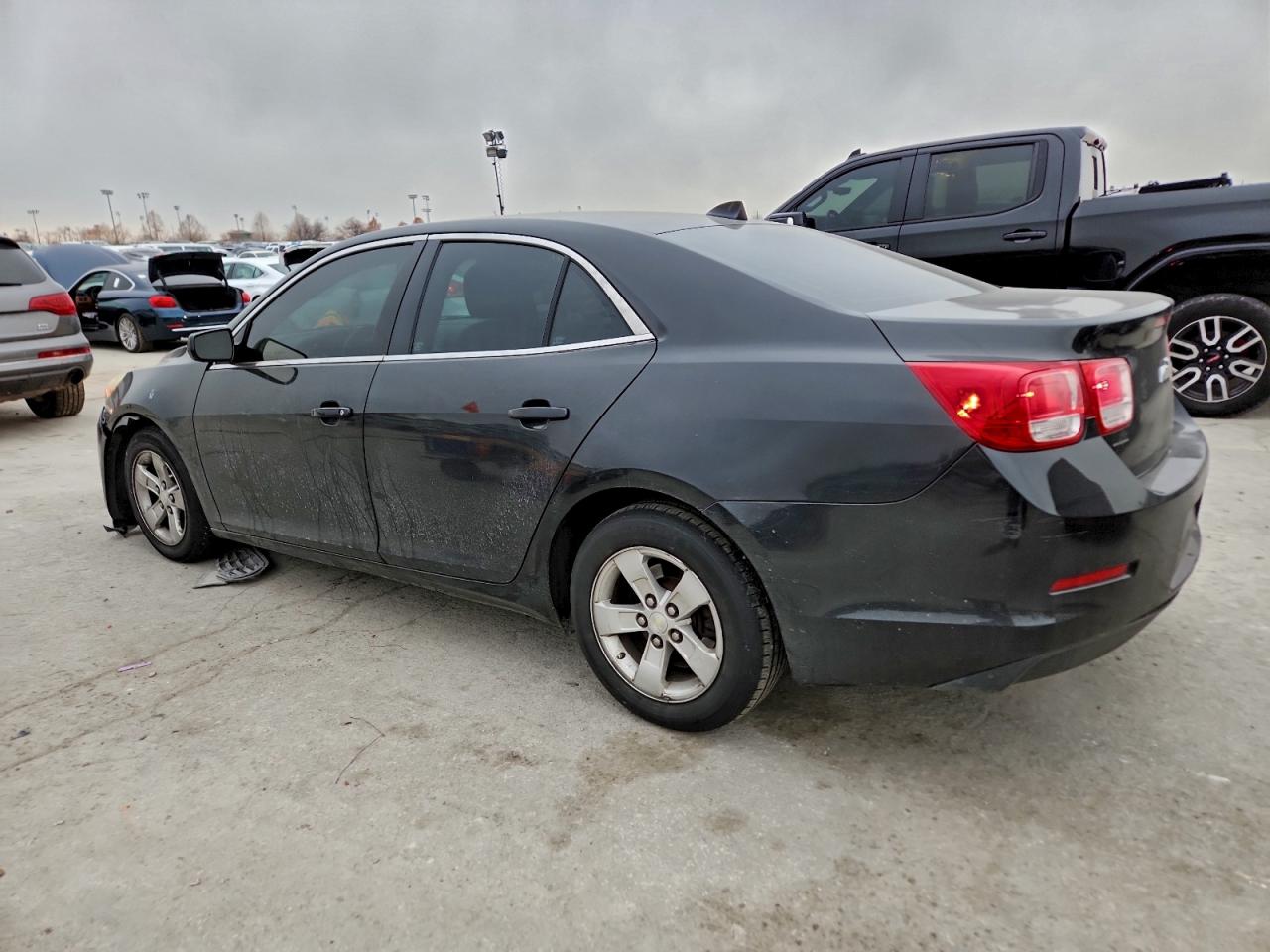 2013 CHEVROLET MALIBU LS photo 2