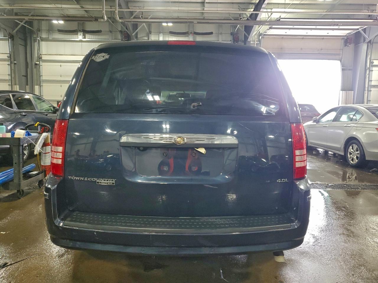 2008 CHRYSLER TOWN & COUNTRY LIMITED photo 6