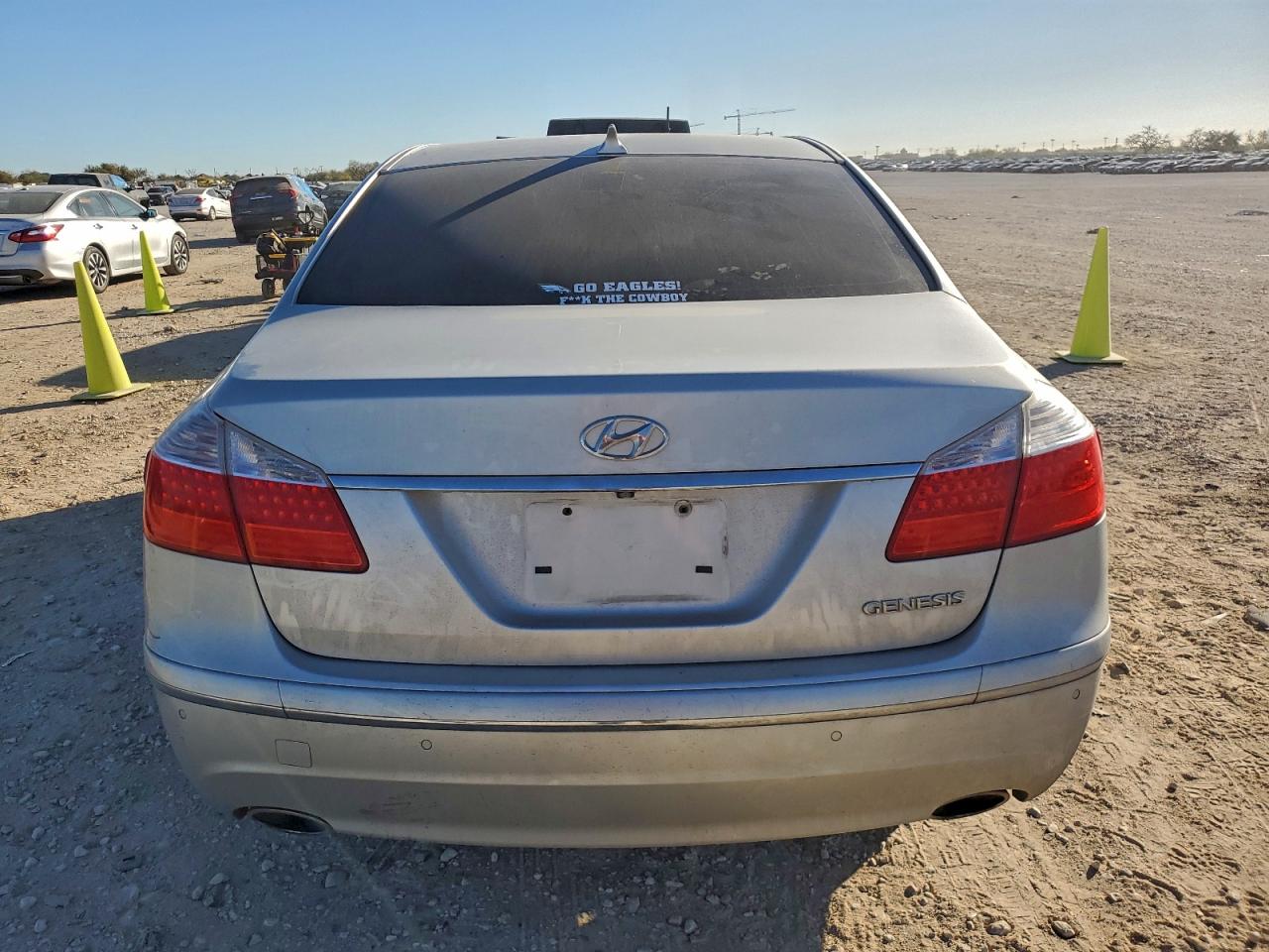 2011 HYUNDAI GENESIS 3.8L photo 11