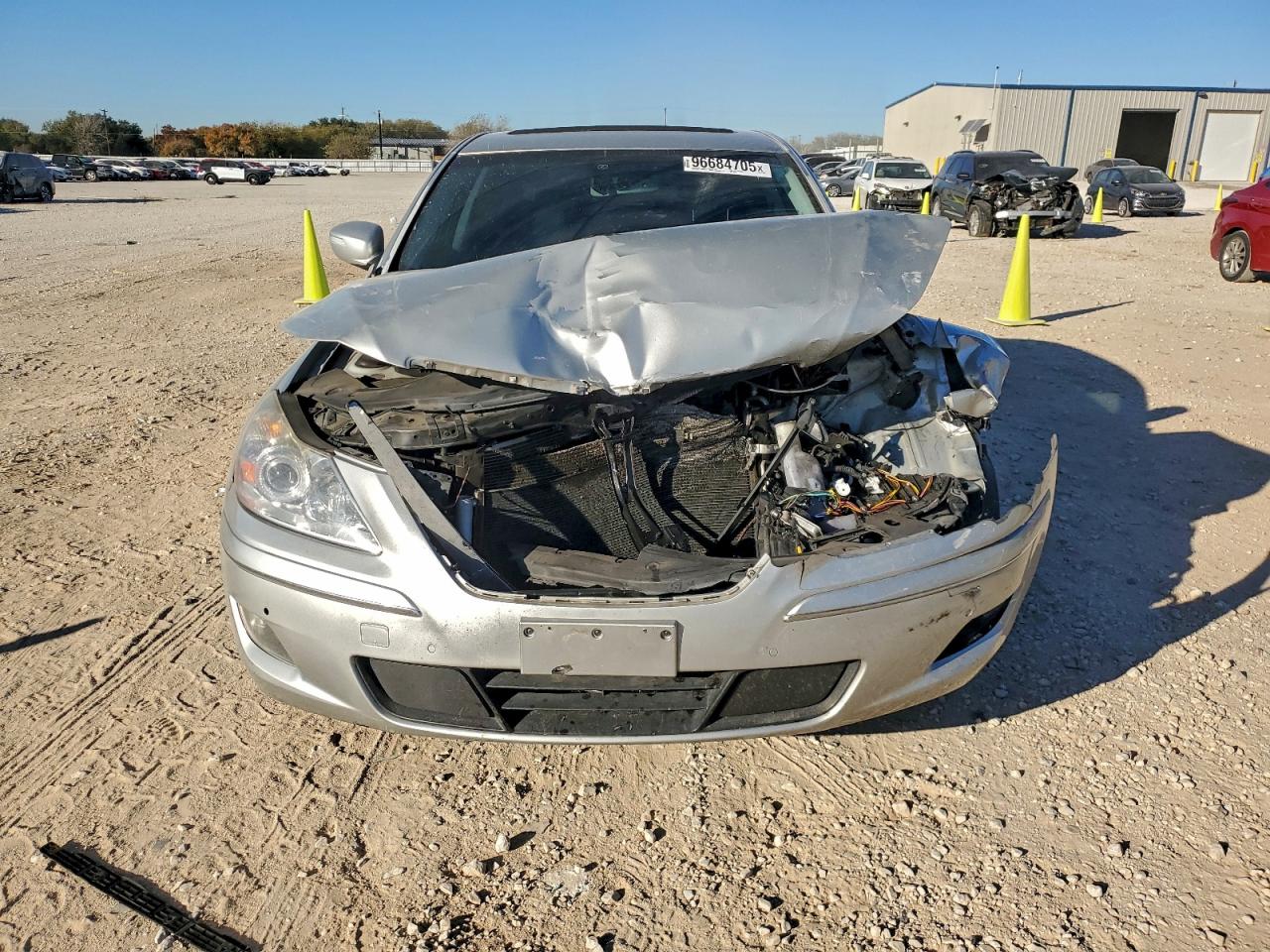 2011 HYUNDAI GENESIS 3.8L photo 9