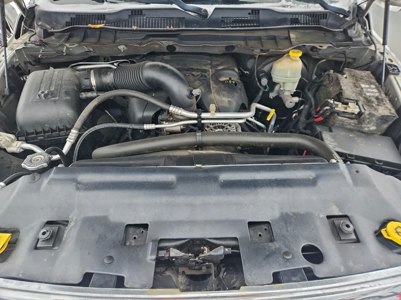 2016 RAM 1500 SLT photo 11