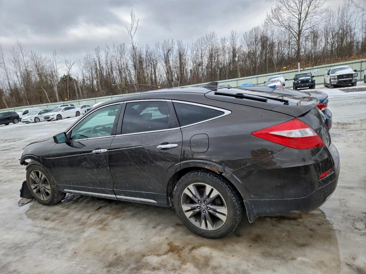 2014 HONDA CROSSTOUR EXL photo 2