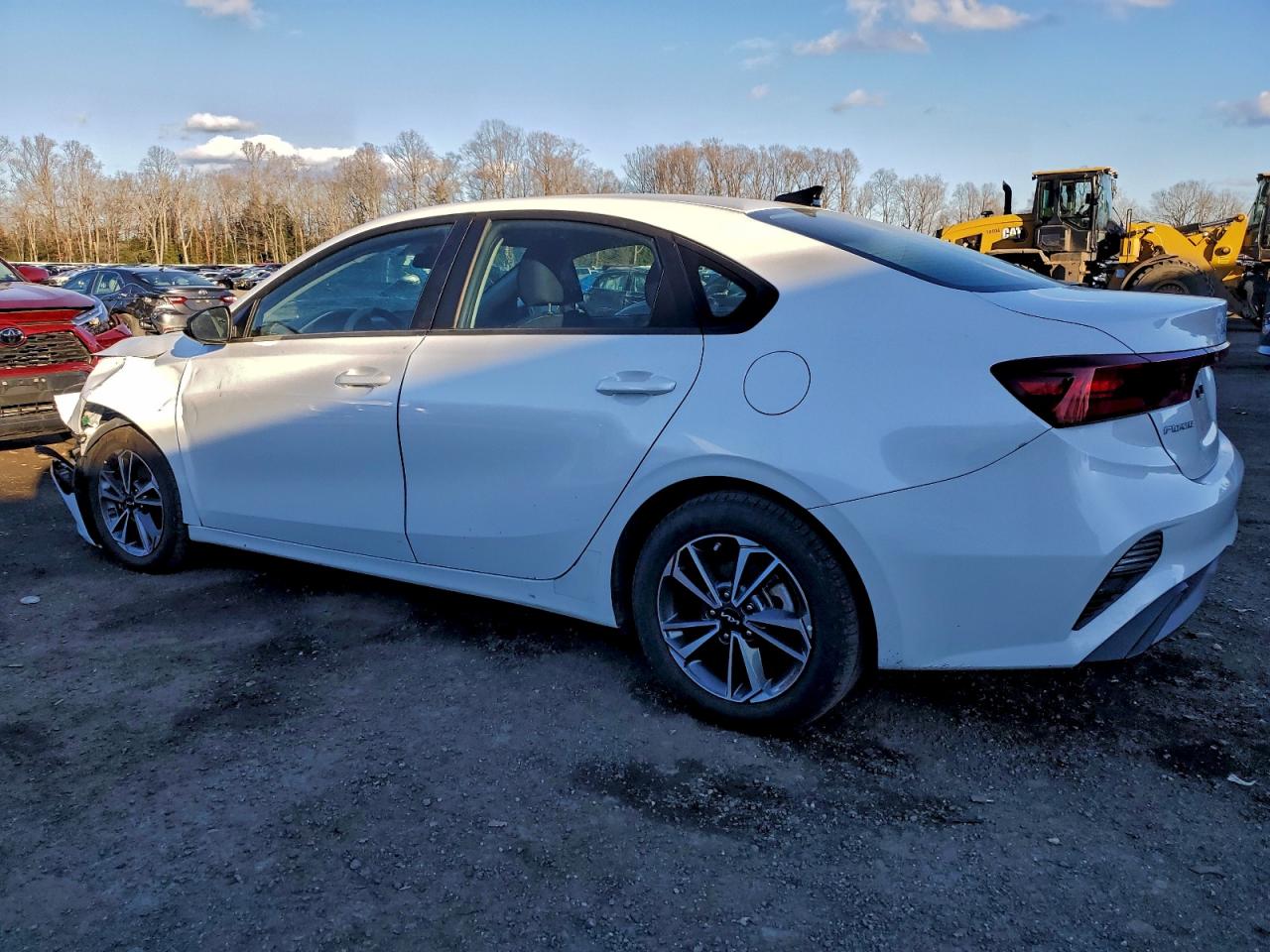 2024 KIA FORTE LX photo 2
